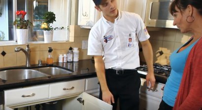 How to Know If the Garbage Disposal Needs Replacement